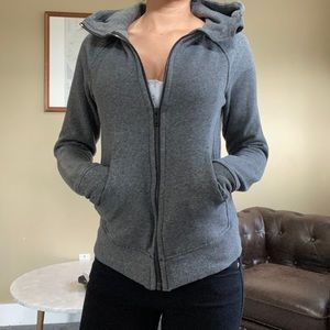 Lululemon scuba hoodie size 4